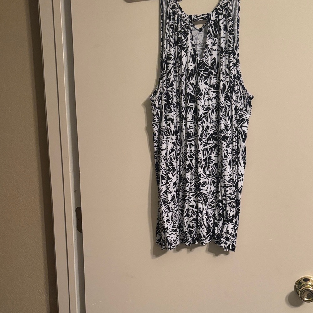 Lane Bryant Monochrome Patterned Sleeveless Top